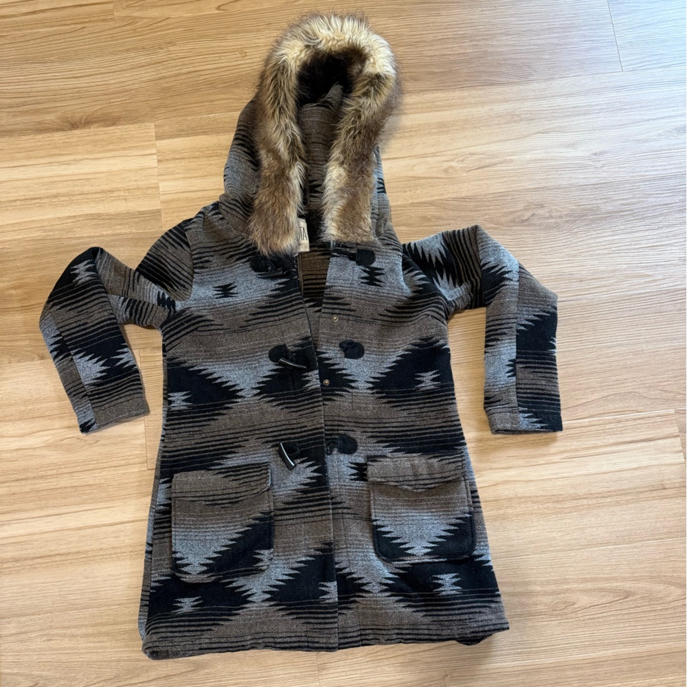 BB Dakota Aztec Blanket Jacket with Faux Fur Hood Medium